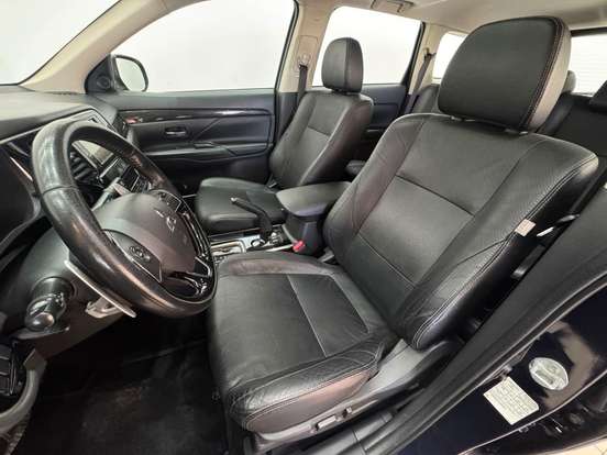 MITSUBISHI-OUTLANDER-2017