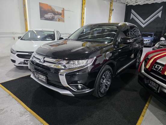 MITSUBISHI-OUTLANDER-2.0 16V GASOLINA 4P AUTOMÁTICO MITSUBISHI-OUTLANDER-2018