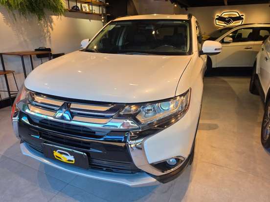 MITSUBISHI-OUTLANDER-2.0 16V GASOLINA 4P AUTOMÁTICO MITSUBISHI-OUTLANDER-2016