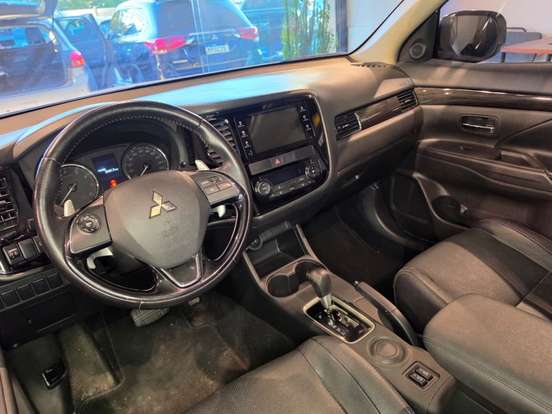 MITSUBISHI-OUTLANDER-2.0 16V GASOLINA 4P AUTOMÁTICO MITSUBISHI-OUTLANDER-2016