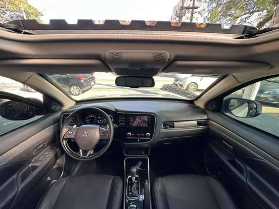 MITSUBISHI-OUTLANDER-2.0 MIVEC GASOLINA HPE AUTOMÁTICO MITSUBISHI-OUTLANDER-2019