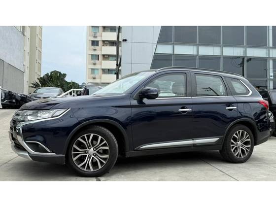 MITSUBISHI OUTLANDER 2.2 4X4 16V DIESEL 4P AUTOMÁTICO