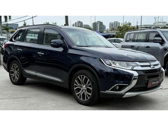 MITSUBISHI-OUTLANDER-2.2 4X4 16V DIESEL 4P AUTOMÁTICO MITSUBISHI-OUTLANDER-2016