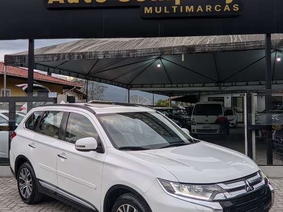 MITSUBISHI-OUTLANDER-2.2 4X4 16V DIESEL 4P AUTOMÁTICO MITSUBISHI-OUTLANDER-2015