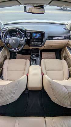 MITSUBISHI-OUTLANDER-2015