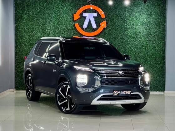 MITSUBISHI OUTLANDER 2.4 PHEV SIGNATURE S-AWC DHT