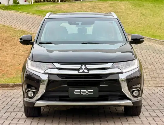 MITSUBISHI-OUTLANDER-3.0 GT 4X4 V6 24V GASOLINA 4P AUTOMÁTICO MITSUBISHI-OUTLANDER-2017