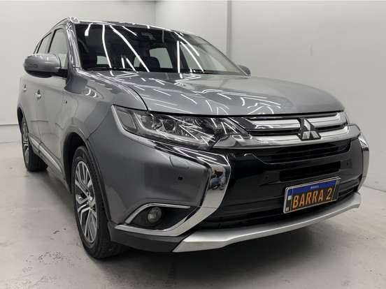 MITSUBISHI-OUTLANDER-2017