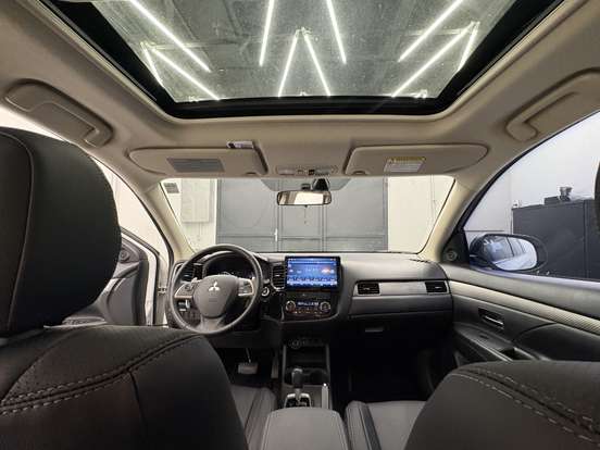 MITSUBISHI-OUTLANDER-3.0 GT 4X4 V6 24V GASOLINA 4P AUTOMÁTICO MITSUBISHI-OUTLANDER-2013