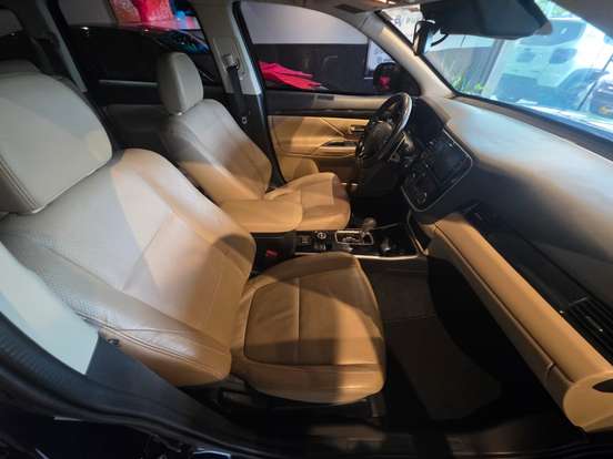 MITSUBISHI-OUTLANDER-2017
