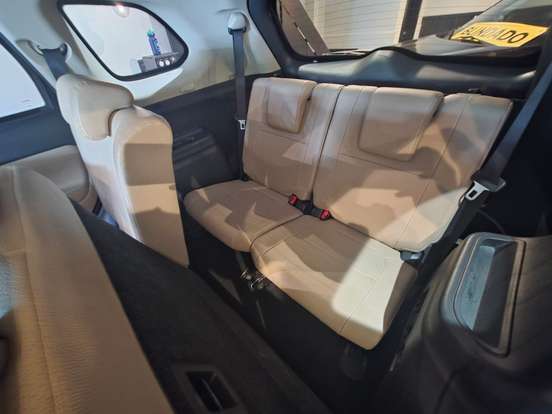 MITSUBISHI-OUTLANDER-2017