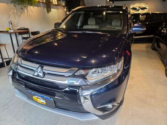 MITSUBISHI-OUTLANDER-2017
