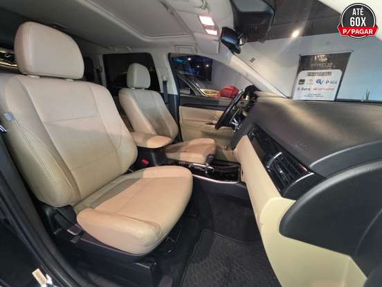 MITSUBISHI-OUTLANDER-3.0 GT 4X4 V6 24V GASOLINA 4P AUTOMÁTICO MITSUBISHI-OUTLANDER-2018