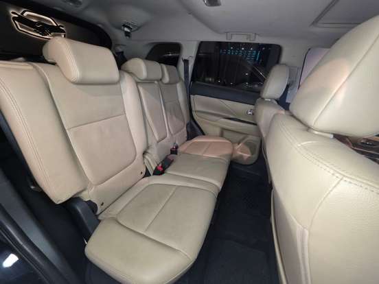 MITSUBISHI-OUTLANDER-3.0 GT 4X4 V6 24V GASOLINA 4P AUTOMÁTICO MITSUBISHI-OUTLANDER-2018