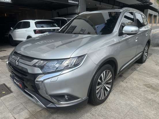 MITSUBISHI-OUTLANDER-2019