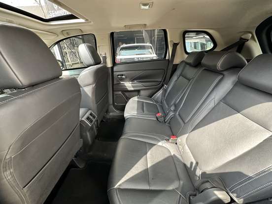 MITSUBISHI-OUTLANDER-3.0 MIVEC V6 GASOLINA HPE-S AWD AUTOMÁTICO MITSUBISHI-OUTLANDER-2019