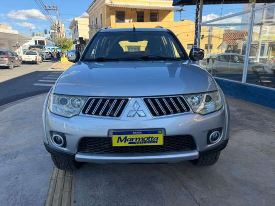 MITSUBISHI-PAJERO DAKAR-3.2 HPE 4X4 7 LUGARES 16V TURBO INTERCOOLER DIESEL 4P AUTOMÁTICO MITSUBISHI-PAJERO DAKAR-2009