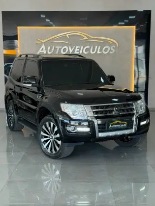 MITSUBISHI PAJERO FULL 3.2 HPE 4X4 16V TURBO INTERCOOLER DIESEL 2P AUTOMÁTICO