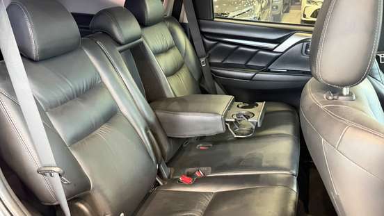 MITSUBISHI-PAJERO SPORT-2019