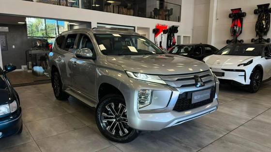 MITSUBISHI PAJERO SPORT 2.4 16V MIVEC TURBO DIESEL HPE AWD AUTOMÁTICO