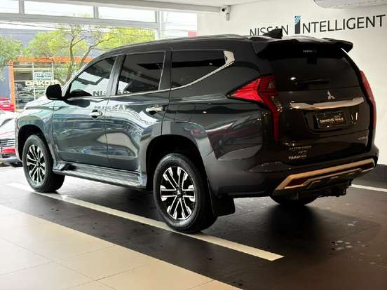 MITSUBISHI-PAJERO SPORT-2.4 16V MIVEC TURBO DIESEL HPE-S AWD AUTOMÁTICO MITSUBISHI-PAJERO SPORT-2024