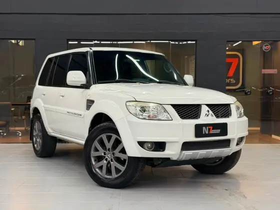MITSUBISHI PAJERO TR4 2.0 4X2 16V 140CV FLEX 4P AUTOMÁTICO