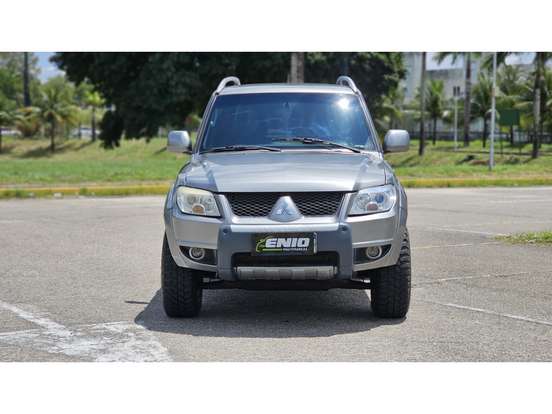 MITSUBISHI-PAJERO TR4-2.0 4X2 16V 140CV FLEX 4P MANUAL MITSUBISHI-PAJERO TR4-2011