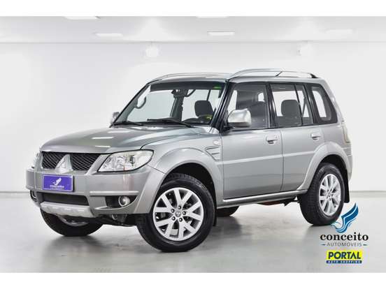 MITSUBISHI-PAJERO TR4-2.0 4X2 16V 140CV FLEX 4P MANUAL MITSUBISHI-PAJERO TR4-2011