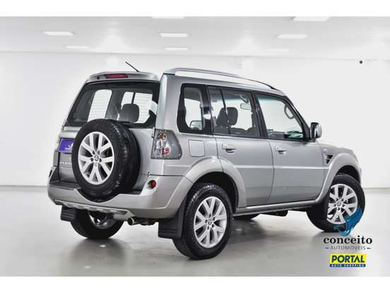 MITSUBISHI-PAJERO TR4-2.0 4X2 16V 140CV FLEX 4P MANUAL MITSUBISHI-PAJERO TR4-2011