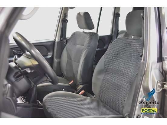 MITSUBISHI-PAJERO TR4-2.0 4X2 16V 140CV FLEX 4P MANUAL MITSUBISHI-PAJERO TR4-2011
