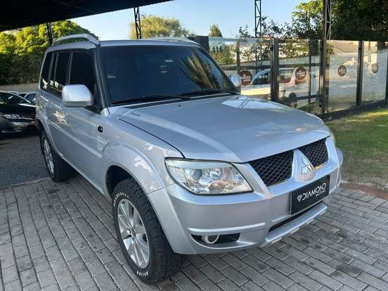 MITSUBISHI-PAJERO TR4-2.0 4X4 16V FLEX 4P MANUAL MITSUBISHI-PAJERO TR4-2010