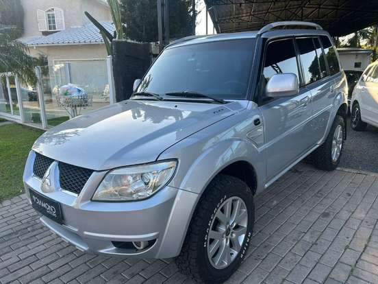 MITSUBISHI-PAJERO TR4-2.0 4X4 16V FLEX 4P MANUAL MITSUBISHI-PAJERO TR4-2010