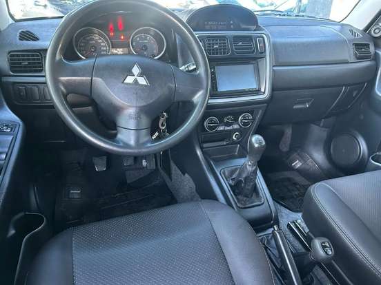 MITSUBISHI-PAJERO TR4-2.0 4X4 16V FLEX 4P MANUAL MITSUBISHI-PAJERO TR4-2010