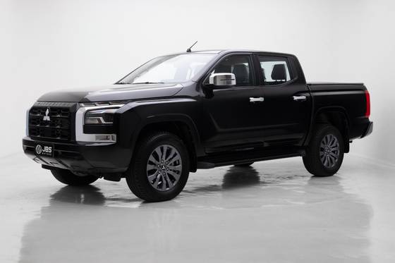 MITSUBISHI TRITON 2.4 BITURBO DIESEL CD HPE 4X4 AUTOMÁTICO