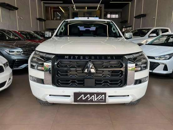 MITSUBISHI-TRITON-2025