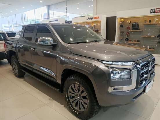 MITSUBISHI-TRITON-2.4 BITURBO DIESEL CD HPE 4X4 AUTOMÁTICO MITSUBISHI-TRITON-2025