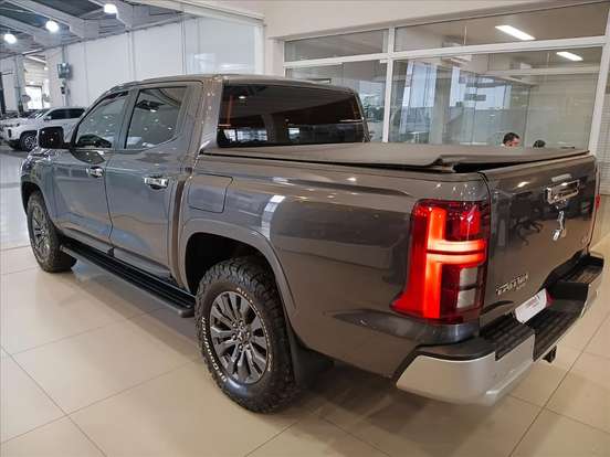 MITSUBISHI-TRITON-2.4 BITURBO DIESEL CD HPE 4X4 AUTOMÁTICO MITSUBISHI-TRITON-2025