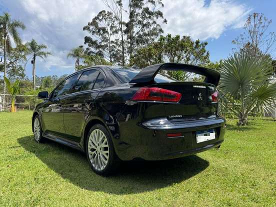 MITSUBISHI-LANCER-2015