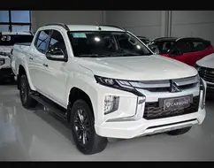 MITSUBISHI TRITON 2.4 BITURBO DIESEL CD HPE 4X4 AUTOMÁTICO MITSUBISHI TRITON 2.4 BITURBO DIESEL CD HPE 4X4 AUTOMÁTICO