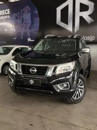 NISSAN FRONTIER 2.3 16V TURBO DIESEL LE CD 4X4 AUTOMÁTICO