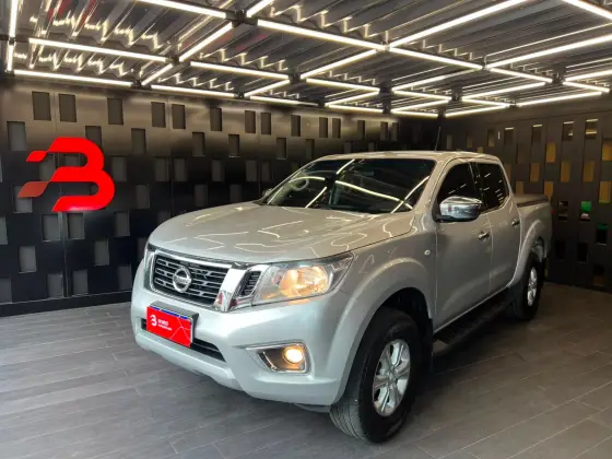 NISSAN FRONTIER 2.3 16V TURBO DIESEL SE CD 4X4 AUTOMÁTICO NISSAN FRONTIER 2.3 16V TURBO DIESEL SE CD 4X4 AUTOMÁTICO