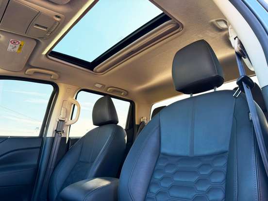 NISSAN-FRONTIER-2024