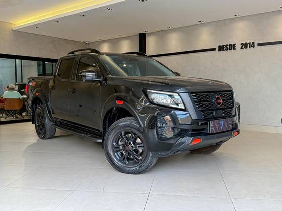 NISSAN FRONTIER 2.3 16V TURBO DIESEL PRO4X CD 4X4 AUTOMÁTICO