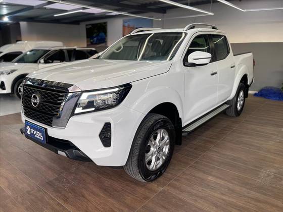 NISSAN FRONTIER 2.3 16V TURBO DIESEL XE CD 4X4 AUTOMÁTICO