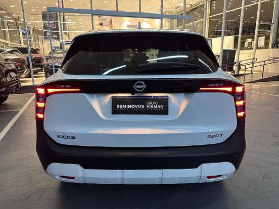 NISSAN-KICKS-2025