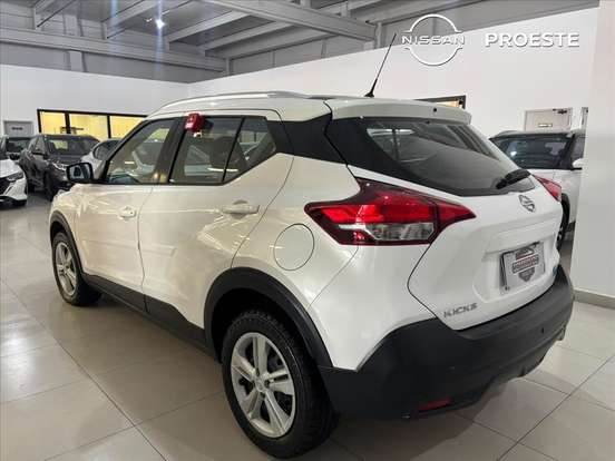 NISSAN-KICKS-2017