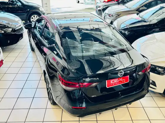NISSAN-SENTRA-2023