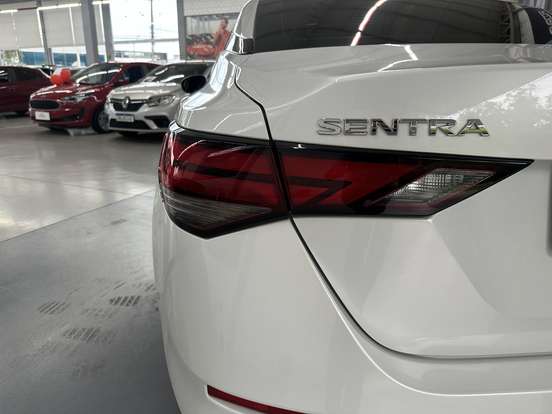 NISSAN-SENTRA-2024