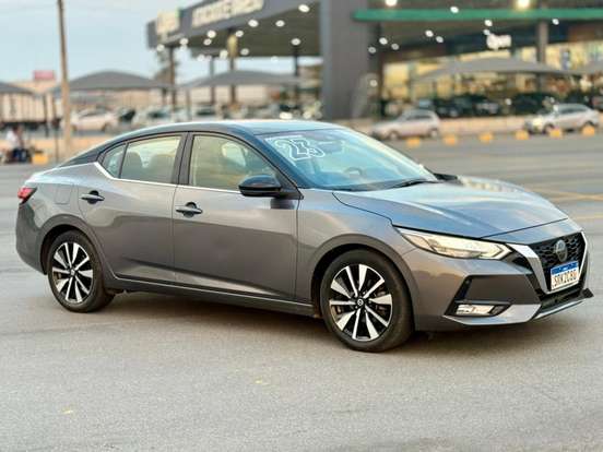 NISSAN-SENTRA-2023