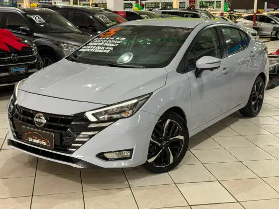 NISSAN VERSA 1.6 16V FLEX EXCLUSIVE XTRONIC NISSAN VERSA 1.6 16V FLEX EXCLUSIVE XTRONIC
